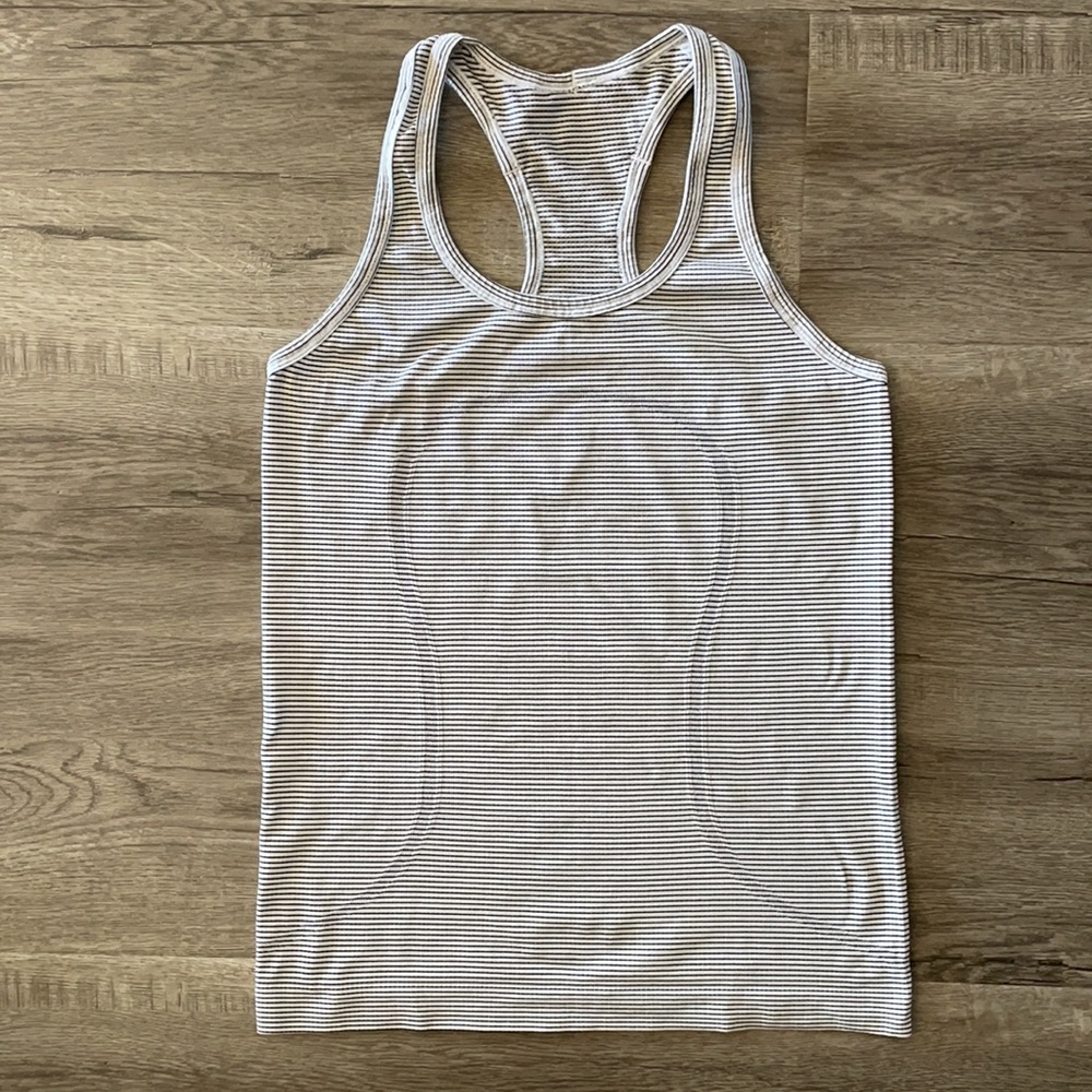LULULEMON SWIFTLY BLUE AND WHITE STRIPED TANK (SIZE 6)